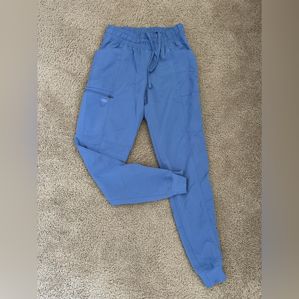 Dickies Jogger Scrub Pants in great condition! Size Small
